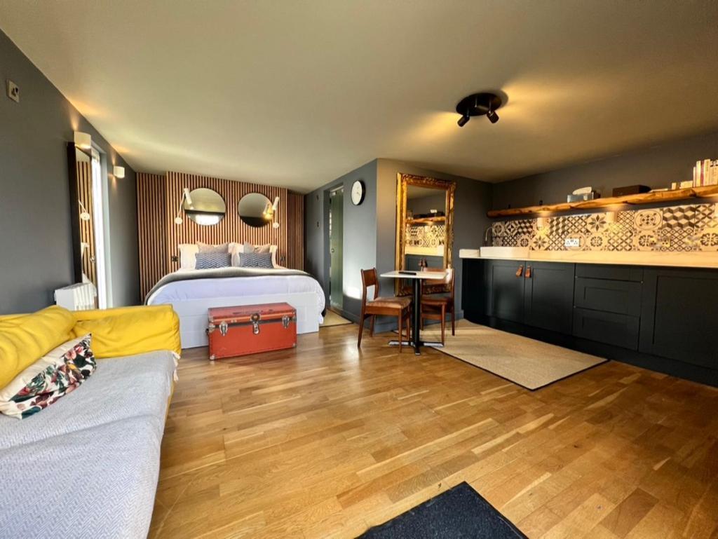 Rockmount Rooms & Apartment Тависток Экстерьер фото