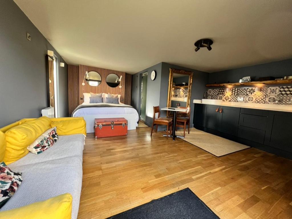 Rockmount Rooms & Apartment Тависток Экстерьер фото