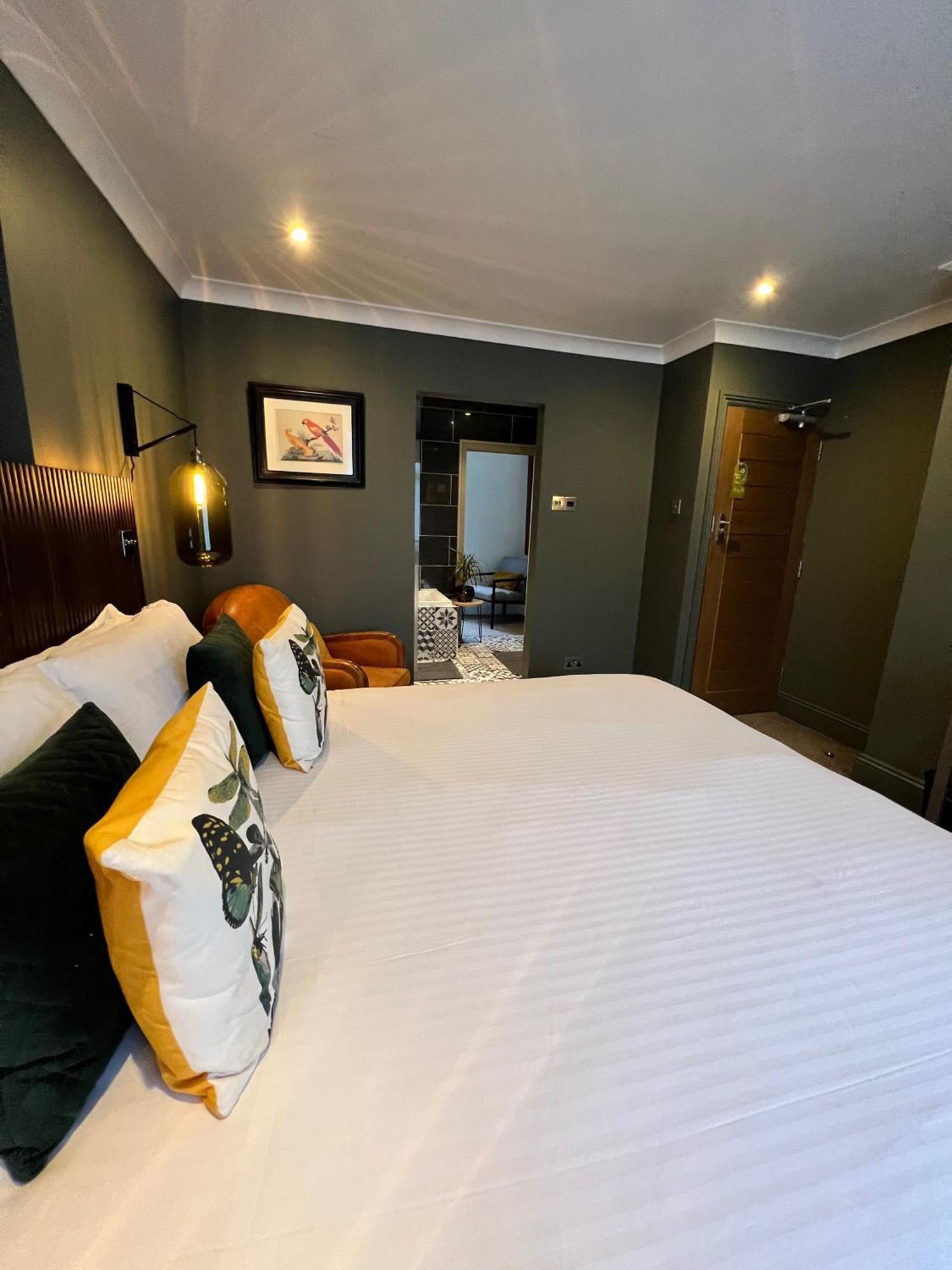 Rockmount Rooms & Apartment Тависток Экстерьер фото