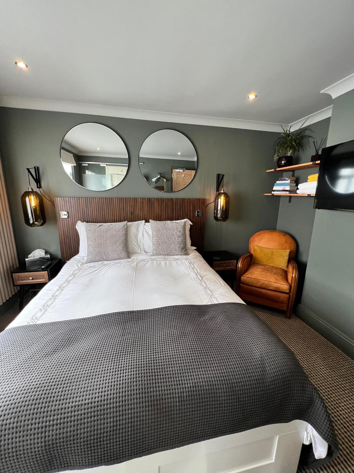 Rockmount Rooms & Apartment Тависток Экстерьер фото